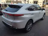 2025 Toyota Harrier 2.0 Z Leather Package White SUV for sale, Japanese used car export - photo 3 of 44 | GULJI TRADERS
