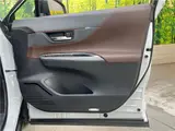 2025 Toyota Harrier G Pearl SUV for sale, Japanese used car export - photo 12 of 30 | GULJI TRADERS