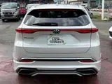 2025 Toyota Harrier 2.0 Z Leather Package White SUV for sale, Japanese used car export - photo 5 of 45 | GULJI TRADERS
