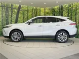 2025 Toyota Harrier Z Pearl SUV for sale, Japanese used car export - photo 7 of 30 | GULJI TRADERS