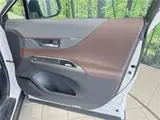 2025 Toyota Harrier Z Pearl SUV for sale, Japanese used car export - photo 23 of 30 | GULJI TRADERS