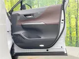 2025 Toyota Harrier G Pearl SUV for sale, Japanese used car export - photo 29 of 30 | GULJI TRADERS