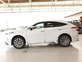 2025 Toyota Harrier 2.0 Z ☆ Modellista Aero White SUV for sale, Japanese used car export - photo 29 of 30 | GULJI TRADERS