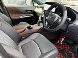 2025 Toyota Harrier G Pearl SUV for sale, Japanese used car export - photo 16 of 23 | GULJI TRADERS