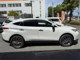 2026 Toyota Harrier 2.0 Z Leather Package White SUV for sale, Japanese used car export - photo 5 of 21 | GULJI TRADERS