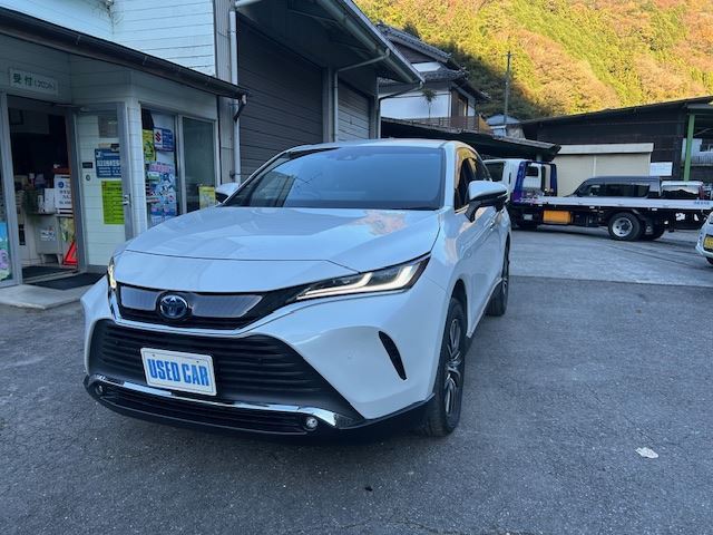 2023 Toyota Harrier Hybrid G4WD - photo 1 2023 Toyota Harrier Hybrid G4WD SUV for sale, Japanese used car export - photo 1 of 35 | GULJI TRADERS