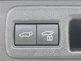 2023 Toyota Harrier Hybrid Z SUV for sale, Japanese used car export - photo 11 of 30 | GULJI TRADERS