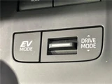 2023 Toyota Harrier Hybrid Z SUV for sale, Japanese used car export - photo 24 of 30 | GULJI TRADERS