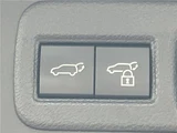 2023 Toyota Harrier Hybrid Z SUV for sale, Japanese used car export - photo 28 of 30 | GULJI TRADERS