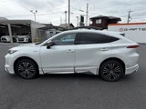 2023 Toyota Harrier Hybrid 2.5 PHEV Z 4WD SUV for sale, Japanese used car export - photo 11 of 30 | GULJI TRADERS
