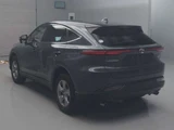 2023 Toyota Harrier Hybrid S SUV for sale, Japanese used car export - photo 4 of 10 | GULJI TRADERS