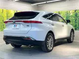 2024 Toyota Harrier Hybrid Z Leather Package Pearl SUV for sale, Japanese used car export - photo 12 of 30 | GULJI TRADERS