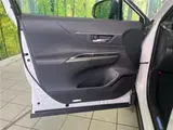 2024 Toyota Harrier Hybrid Z Leather Package Pearl SUV for sale, Japanese used car export - photo 11 of 30 | GULJI TRADERS