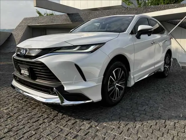 2024 Toyota Harrier Hybrid Hybrid G - photo 1 2024 Toyota Harrier Hybrid Hybrid G Pearl SUV for sale, Japanese used car export - photo 1 of 20 | GULJI TRADERS