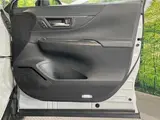 2024 Toyota Harrier Hybrid Z Leather Package Pearl SUV for sale, Japanese used car export - photo 27 of 29 | GULJI TRADERS
