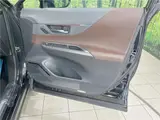 2024 Toyota Harrier Hybrid Z Leather Package Black SUV for sale, Japanese used car export - photo 22 of 30 | GULJI TRADERS