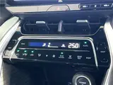 2024 Toyota Harrier Hybrid Z Leather Package Pearl SUV for sale, Japanese used car export - photo 21 of 30 | GULJI TRADERS