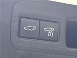 2024 Toyota Harrier Hybrid Z Leather Package Pearl SUV for sale, Japanese used car export - photo 13 of 30 | GULJI TRADERS