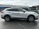 2024 Toyota Harrier Hybrid Z “Leather Package” Other SUV for sale, Japanese used car export - photo 18 of 20 | GULJI TRADERS