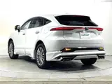 2024 Toyota Harrier Hybrid Z Leather Package White SUV for sale, Japanese used car export - photo 2 of 24 | GULJI TRADERS