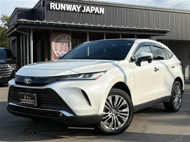 2024 Toyota Harrier Hybrid 2.5 Z Leather Package Pearl SUV for sale, Japanese used car export - photo 1 of 30 | GULJI TRADERS