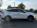 2024 Toyota Harrier Hybrid 2.5 Z Leather Package Pearl SUV for sale, Japanese used car export - photo 4 of 30 | GULJI TRADERS