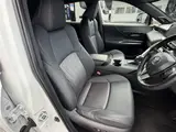 2024 Toyota Harrier Hybrid 2.5 Z, Power Back Door, Digital Inner Mirror Pearl SUV for sale, Japanese used car export - photo 18 of 24 | GULJI TRADERS