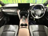 2024 Toyota Harrier Hybrid Z Leather Package White SUV for sale, Japanese used car export - photo 2 of 9 | GULJI TRADERS