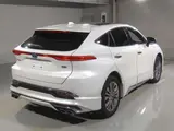 2024 Toyota Harrier Hybrid Z Leather Package Pearl SUV for sale, Japanese used car export - photo 8 of 9 | GULJI TRADERS