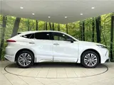 2025 Toyota Harrier Hybrid Z Leather Package Pearl SUV for sale, Japanese used car export - photo 21 of 30 | GULJI TRADERS