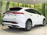 2025 Toyota Harrier Hybrid Z Leather Package Pearl SUV for sale, Japanese used car export - photo 22 of 30 | GULJI TRADERS