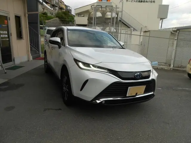 2025 Toyota Harrier Hybrid 2.5 Hybrid G - photo 1 2025 Toyota Harrier Hybrid 2.5 Hybrid G Pearl SUV for sale, Japanese used car export - photo 1 of 33 | GULJI TRADERS