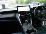 2025 Toyota Harrier Hybrid 2.5 Hybrid G Pearl SUV for sale, Japanese used car export - photo 21 of 33 | GULJI TRADERS