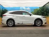 2025 Toyota Harrier Hybrid Z Leather Package Pearl SUV for sale, Japanese used car export - photo 24 of 30 | GULJI TRADERS
