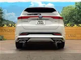 2025 Toyota Harrier Hybrid Z Leather Package Pearl SUV for sale, Japanese used car export - photo 26 of 30 | GULJI TRADERS