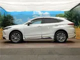 2025 Toyota Harrier Hybrid Z Leather Package Pearl SUV for sale, Japanese used car export - photo 28 of 30 | GULJI TRADERS