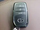 2025 Toyota Harrier Hybrid Z Leather Package / Modellista Aero Pearl SUV for sale, Japanese used car export - photo 17 of 50 | GULJI TRADERS