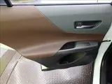 2025 Toyota Harrier Hybrid Z Leather Package / Modellista Aero Pearl SUV for sale, Japanese used car export - photo 30 of 50 | GULJI TRADERS