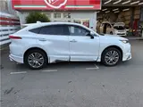 2025 Toyota Harrier Hybrid Z Leather Package Pearl SUV for sale, Japanese used car export - photo 5 of 39 | GULJI TRADERS