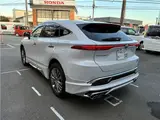 2025 Toyota Harrier Hybrid Z Leather Package Pearl SUV for sale, Japanese used car export - photo 7 of 39 | GULJI TRADERS