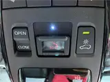 2025 Toyota Harrier Hybrid Z Leather Package Pearl SUV for sale, Japanese used car export - photo 18 of 39 | GULJI TRADERS