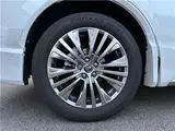 2025 Toyota Harrier Hybrid Z Leather Package Pearl SUV for sale, Japanese used car export - photo 38 of 39 | GULJI TRADERS