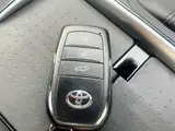 2025 Toyota Harrier Hybrid Z Hybrid Pearl SUV for sale, Japanese used car export - photo 17 of 34 | GULJI TRADERS