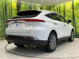 2025 Toyota Harrier Hybrid Z Leather Package Pearl SUV for sale, Japanese used car export - photo 18 of 30 | GULJI TRADERS