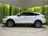 2025 Toyota Harrier Hybrid Z Leather Package Pearl SUV for sale, Japanese used car export - photo 21 of 30 | GULJI TRADERS