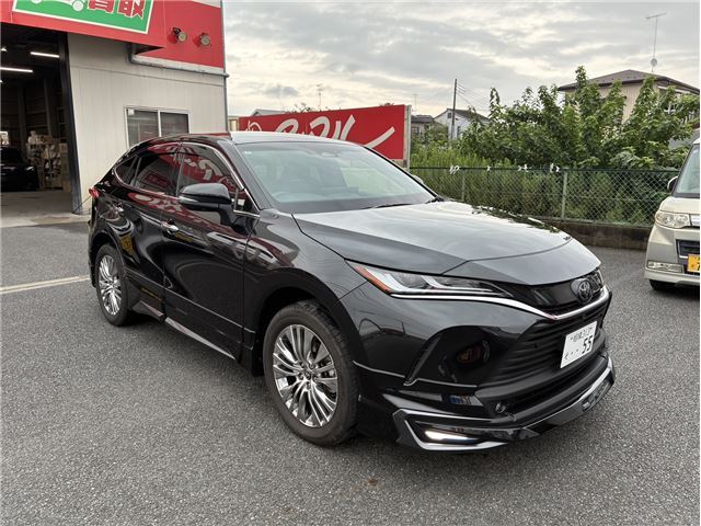 2025 Toyota Harrier Hybrid SUV for sale, Japanese used car export - photo 1 of 43 | GULJI TRADERS