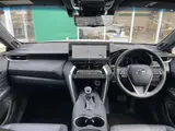 2025 Toyota Harrier Hybrid Z Leather Package White SUV for sale, Japanese used car export - photo 5 of 24 | GULJI TRADERS