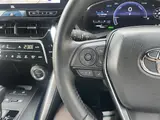 2025 Toyota Harrier Hybrid Z Leather Package White SUV for sale, Japanese used car export - photo 16 of 24 | GULJI TRADERS