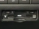 2025 Toyota Harrier Hybrid Z Leather Package Night Shade 4WD White SUV for sale, Japanese used car export - photo 15 of 24 | GULJI TRADERS