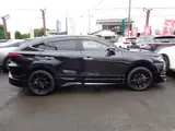 2025 Toyota Harrier Hybrid 2.5 Z NightShade Black SUV for sale, Japanese used car export - photo 4 of 30 | GULJI TRADERS